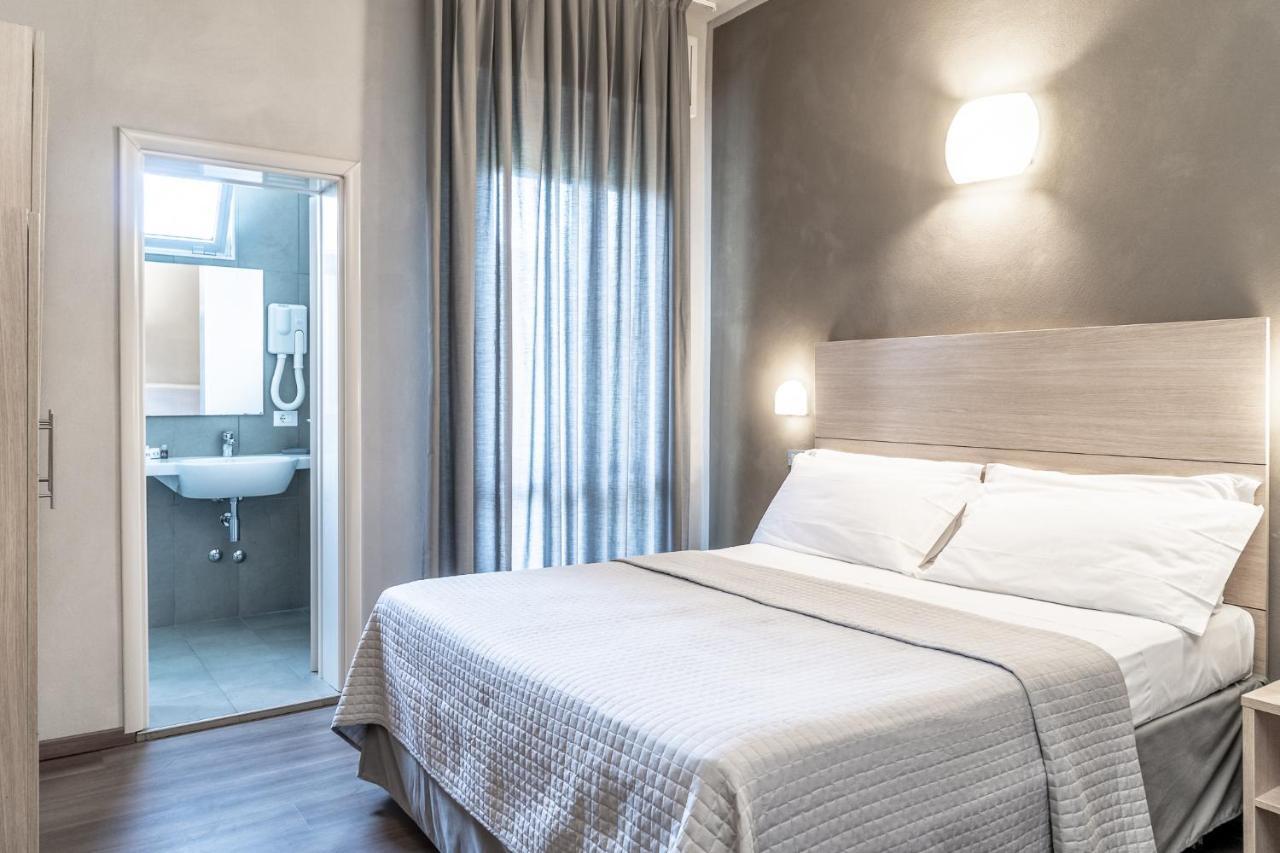 Hotel Columbia Bellaria-Igea Marina Extérieur photo